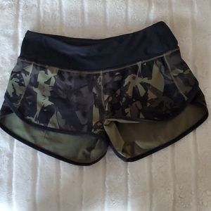 Lululemon Camo Green Speed Shorts